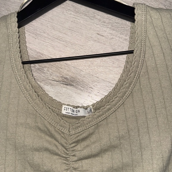 Cotton On Green Ribbed Crop Blouse - Picture 5 of 5